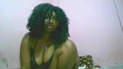 linah1123 online show from October 2025 07:05:02 AM