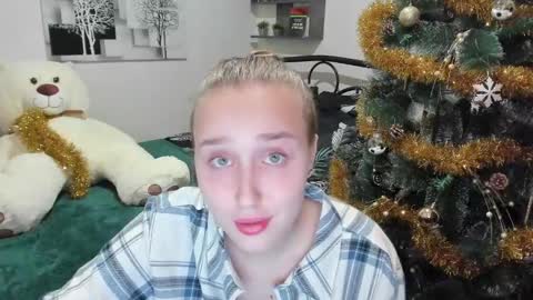 Lina online show from January 2025 08:15:02 PM