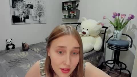 Lina online show from March 2025 08:45:02 PM