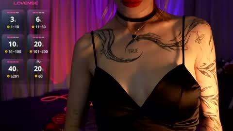 LinaVelle online show from April 2026 03:57:01 PM