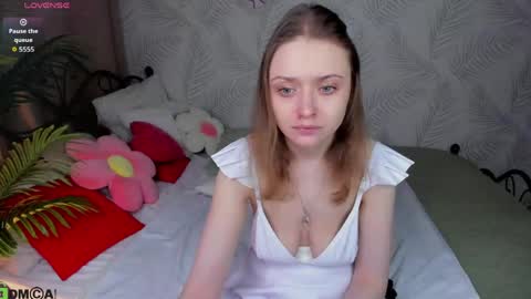 Snapshot of linda__bryant chatting on March 2026 12:58:01 AM Linda GMT2 Mon Tu Fri Sa Su 0300am-1000 am online show from March 2026 12:58:01 AM