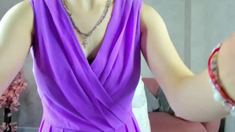 Linda online show from April 2026 09:41:02 AM