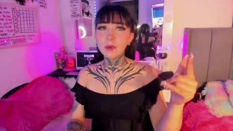 Lindaa maria  online show from April 2026 01:36:01 AM