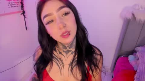 Lindaa maria  online show from May 2026 09:54:01 PM