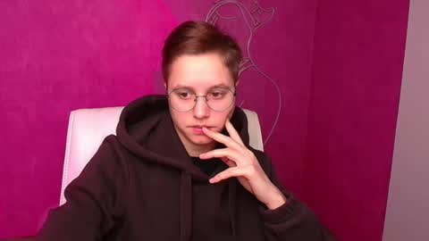 Linda online show from February 2025 09:33:01 AM