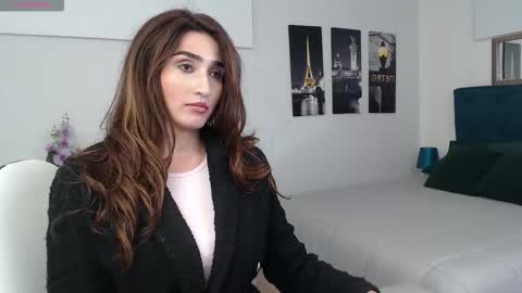 Maria Paula online show from December 2025 12:20:01 PM