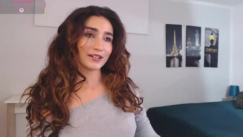 Snapshot of linda_morgan1 chatting on April 2026 12:19:02 PM Maria Paula online show from April 2026 12:19:02 PM