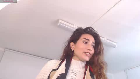 Snapshot of linda_morgan1 chatting on April 2026 12:21:02 PM Maria Paula online show from April 2026 12:21:02 PM