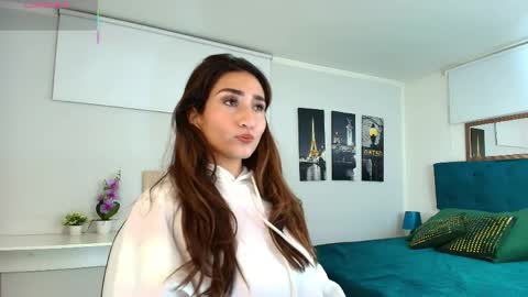 Snapshot of linda_morgan1 chatting on May 2026 12:02:01 PM Maria Paula online show from May 2026 12:02:01 PM