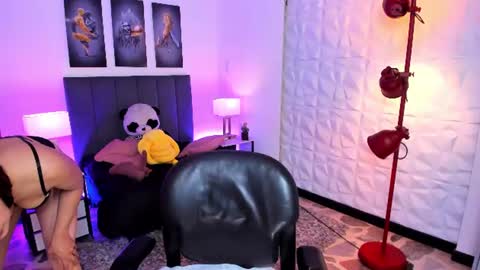 linda_norris online show from June 2026 12:26:02 PM
