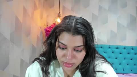 Snapshot of lindabreexlove chatting on June 2026 06:28:02 PM online show from June 2026 06:28:02 PM
