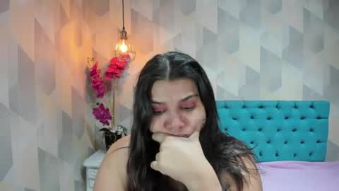Snapshot of lindabreexlove chatting on June 2026 11:31:01 AM online show from June 2026 11:31:01 AM