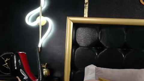 Linda online show from April 2026 03:53:02 AM