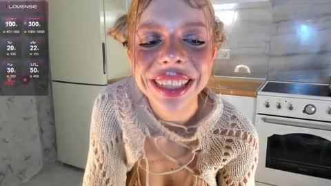 Snapshot of lindacrystalofc chatting on February 2025 09:25:02 PM happy new year online show from February 2025 09:25:02 PM