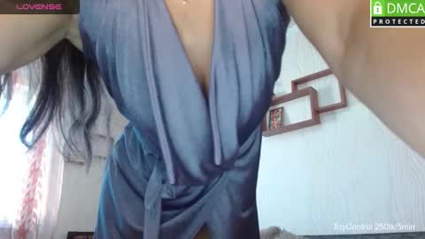 Snapshot of lindaernestine chatting on September 2025 06:59:02 AM LindaErnestine online show from September 2025 06:59:02 AM