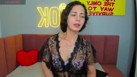 Snapshot of lindainsatiable chatting on February 2025 04:42:02 AM Linda online show from February 2025 04:42:02 AM