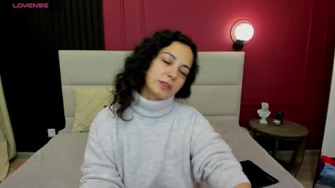 Snapshot of lindainsatiable chatting on October 2025 01:26:01 AM Linda online show from October 2025 01:26:01 AM