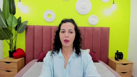 Snapshot of lindainsatiable chatting on May 2026 01:36:01 AM Linda online show from May 2026 01:36:01 AM