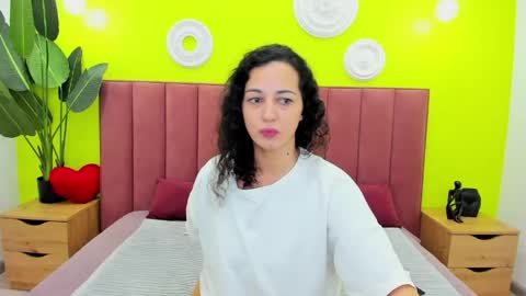 Snapshot of lindainsatiable chatting on May 2026 01:34:02 AM Linda online show from May 2026 01:34:02 AM
