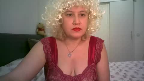 Snapshot of lindaxsmile chatting on February 2025 11:37:01 PM LindaXSmile online show from February 2025 11:37:01 PM