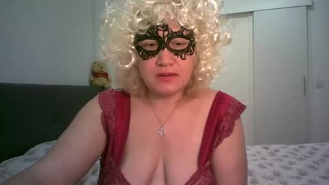 Snapshot of lindaxsmile chatting on February 2025 09:52:02 PM LindaXSmile online show from February 2025 09:52:02 PM