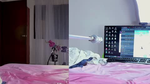 Snapshot of lindsay_lou chatting on December 2024 10:01:02 AM LINDSAY online show from December 2024 10:01:02 AM