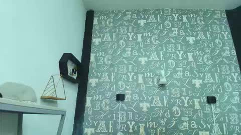  Lindsey  online show from December 2025 12:46:02 PM