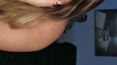 Lindseyluxe online show from February 2026 03:18:02 AM