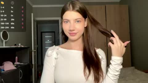 Linda online show from April 2026 01:20:01 PM