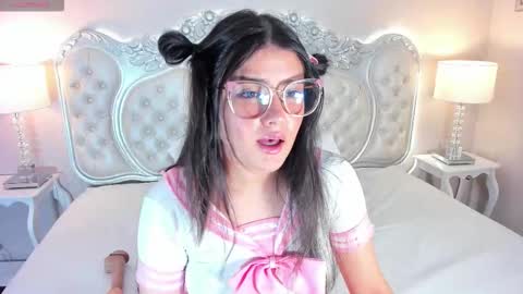 Linna online show from September 2025 04:25:02 AM