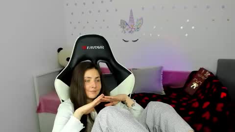 Snapshot of linphea chatting on January 2026 05:49:02 PM Tina online show from January 2026 05:49:02 PM