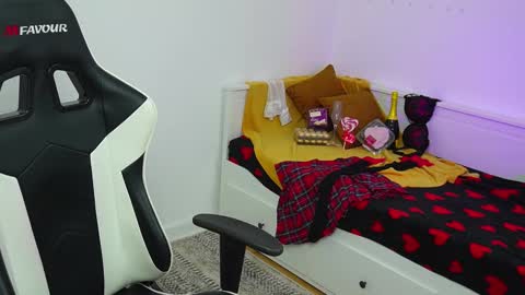 Snapshot of linphea chatting on February 2026 07:10:01 PM Tina online show from February 2026 07:10:01 PM