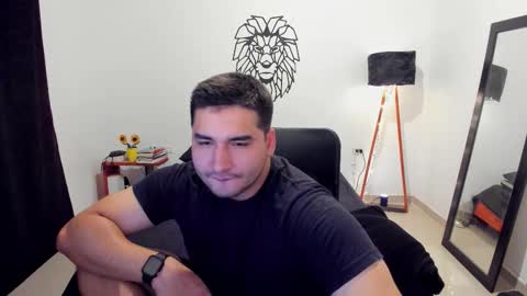 Snapshot of lionn_kingg chatting on November 2025 12:53:01 AM Lion online show from November 2025 12:53:01 AM