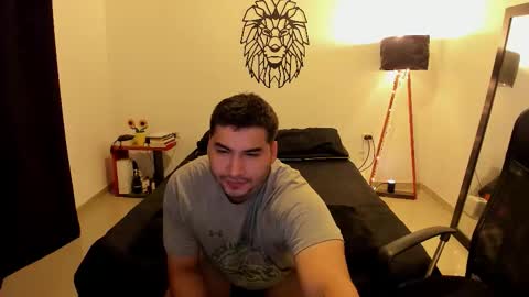 Snapshot of lionn_kingg chatting on November 2025 12:05:02 AM Lion online show from November 2025 12:05:02 AM