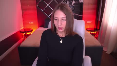 Snapshot of liorafox chatting on October 2025 01:12:02 PM Lia online show from October 2025 01:12:02 PM