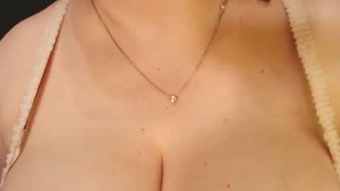 LIpsAddiction online show from November 2025 11:38:01 PM