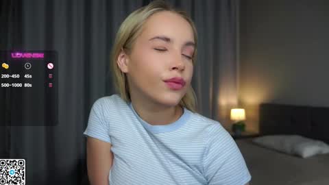 Snapshot of lipswithsmileonthem chatting on December 2024 01:11:02 AM Amelia online show from December 2024 01:11:02 AM