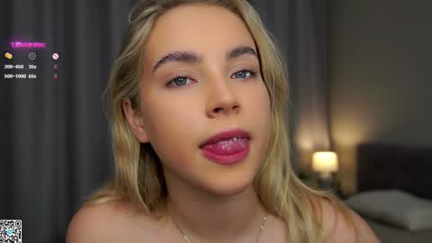 Snapshot of lipswithsmileonthem chatting on January 2025 01:09:02 AM Amelia online show from January 2025 01:09:02 AM