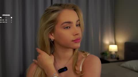 Snapshot of lipswithsmileonthem chatting on February 2025 01:10:01 AM Amelia online show from February 2025 01:10:01 AM