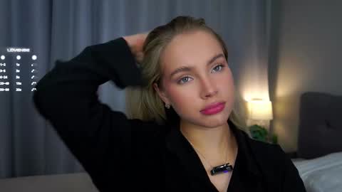 Snapshot of lipswithsmileonthem chatting on March 2025 01:05:01 AM Amelia online show from March 2025 01:05:01 AM