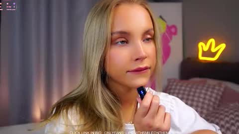 Amelia online show from November 2025 01:15:01 AM