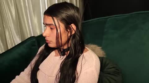 Snapshot of lireesa chatting on November 2025 03:28:02 AM Lire online show from November 2025 03:28:02 AM