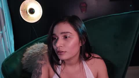 Snapshot of lireesa chatting on February 2026 04:50:02 AM Lire online show from February 2026 04:50:02 AM