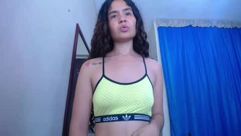 lisa_branch online show from January 2025 01:30:01 AM