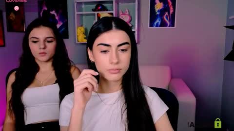 Lisa online show from November 2025 11:21:01 AM