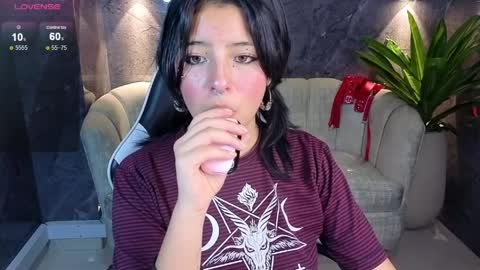 lisa_doll_tx online show from April 2026 08:14:01 PM