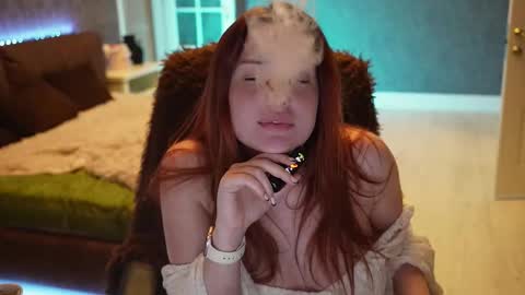 Snapshot of lisa_elfy chatting on March 2026 12:06:01 AM lisa_elfy online show from March 2026 12:06:01 AM