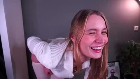 Elisabeth or Lisa online show from November 2025 08:34:02 PM