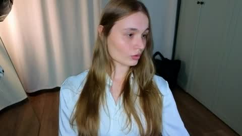 Snapshot of lisa_schiele chatting on May 2026 08:26:02 PM Elisabeth or Lisa online show from May 2026 08:26:02 PM