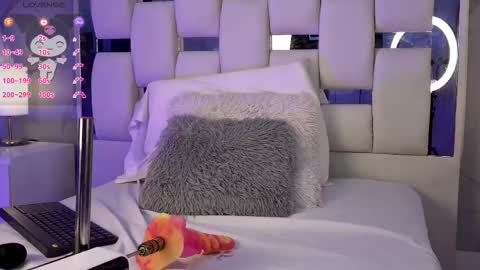 lisa_sweetas online show from May 2026 07:19:02 PM